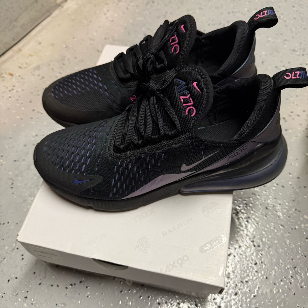 Air Max 270 size 9